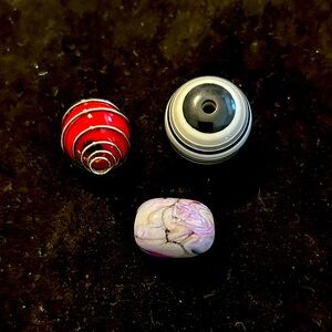 Lot of necklace pendants, various size and shape